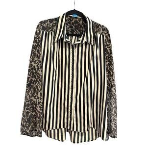 Flutterbye Women’s Blouse Size 1X Bell Sleeve Studded